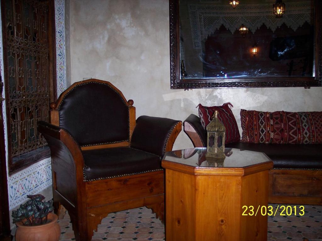 Riad Benchekroun Meknès Buitenkant foto